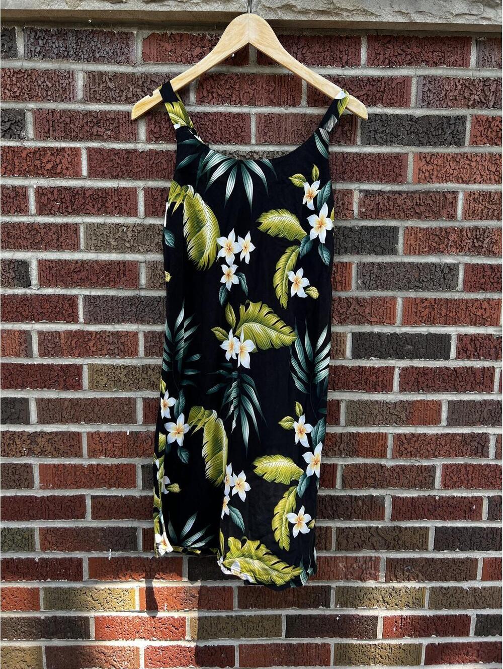 Shannon Marie Black and Hawaiian Floral Sleeveless Linen Maxi Dress